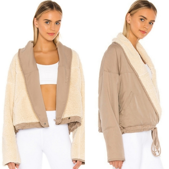 *Pics Updated!*🎉🎊HP 11/22🎉🎊FP Movement Mix it Up Mix it Up Reversible Jacket - Picture 12 of 16